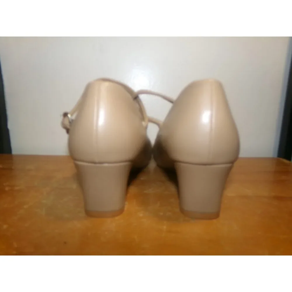 Pre-Owned Dance Jazz Shoes Stelle Child 4M Leather Single Strap Closed Toe